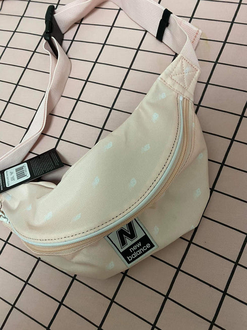 New Balance New Pouch פאוץ' ניו באלאנס לנשים